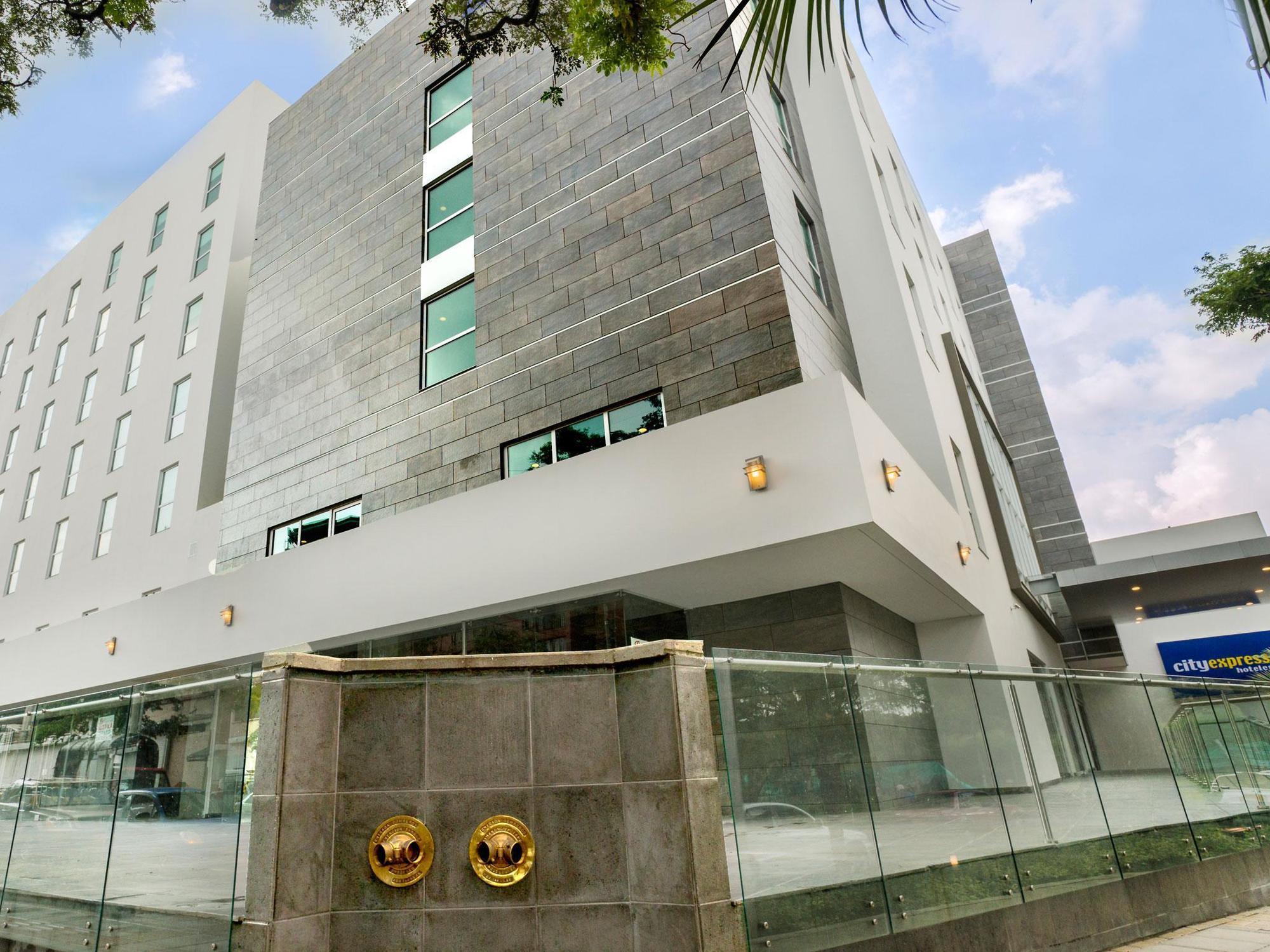 City Express Plus By Marriott Cali Colombia Exterior foto